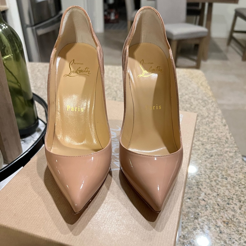 Authentic Christian Louboutin Hot Chick 100